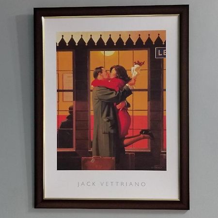 Guest House Санэль トゥサンドリプシュ エクステリア 写真