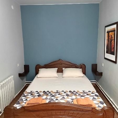 Guest House Санэль トゥサンドリプシュ エクステリア 写真