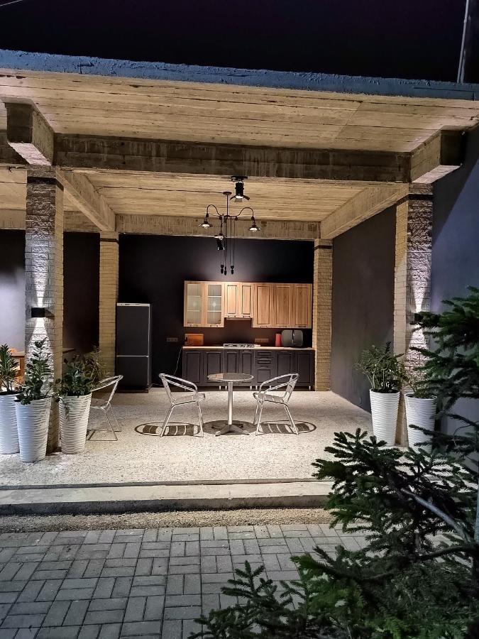 Guest House Санэль トゥサンドリプシュ エクステリア 写真